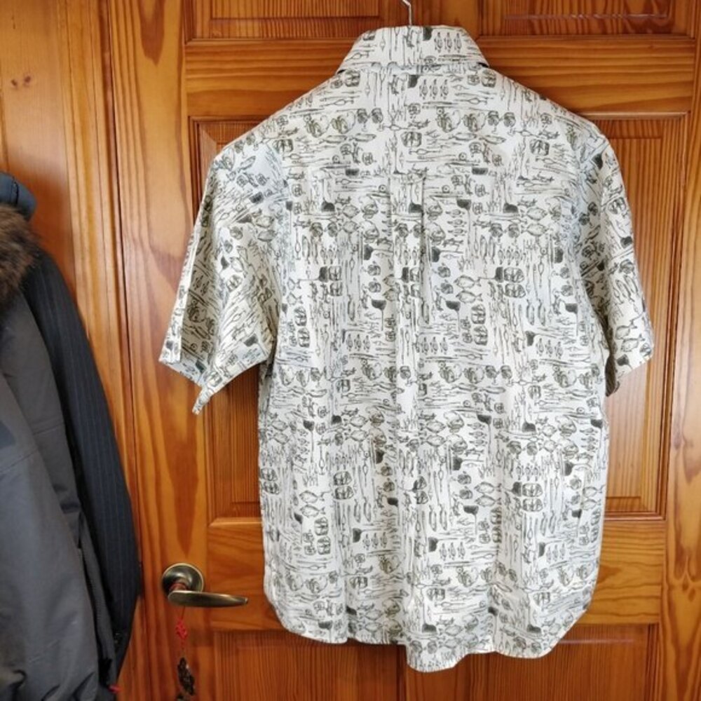 Woolrich Fishing Print Button Down Shirt Cotton XL Green Nature Hiking F… - Picture 3 of 6